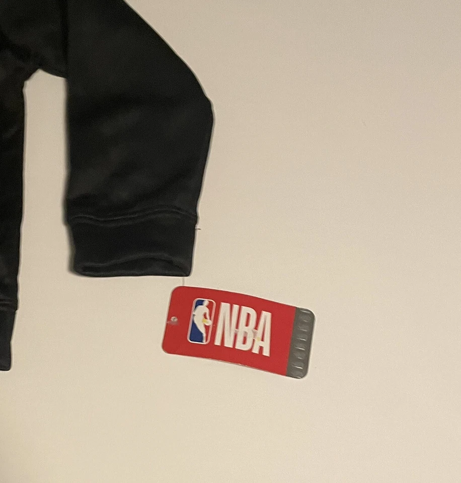 Sudadera Miami Heat para niños pequeños 3T NUEVA sudadera con capucha de baloncesto suéter negro NBA Foto 3 de 4