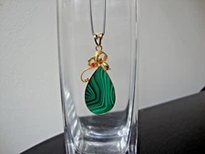 VINTAGE MALACHITE TEARDROP RUBY RIBBON LEAVES YELLOW GOLD PLATED SILVER PENDANT