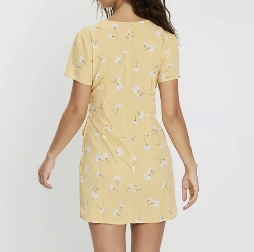 New Without Tags Amuse Society Elena Sun Ray Yellow Mini Wrap Dress Size Small - Picture 4 of 8