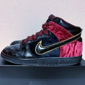 bloody sunday nike sb