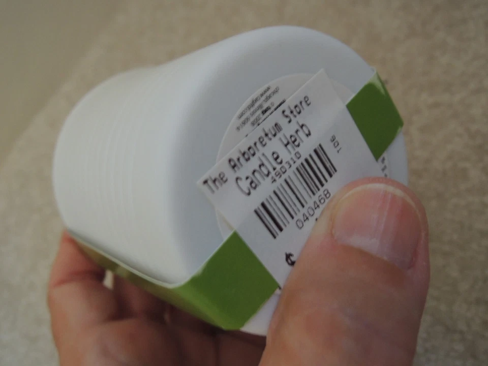 Vela perfumada hierba fresca rúcula aroma porcelana contenedor 10 oz por etiqueta - NUEVO Foto 4 de 4