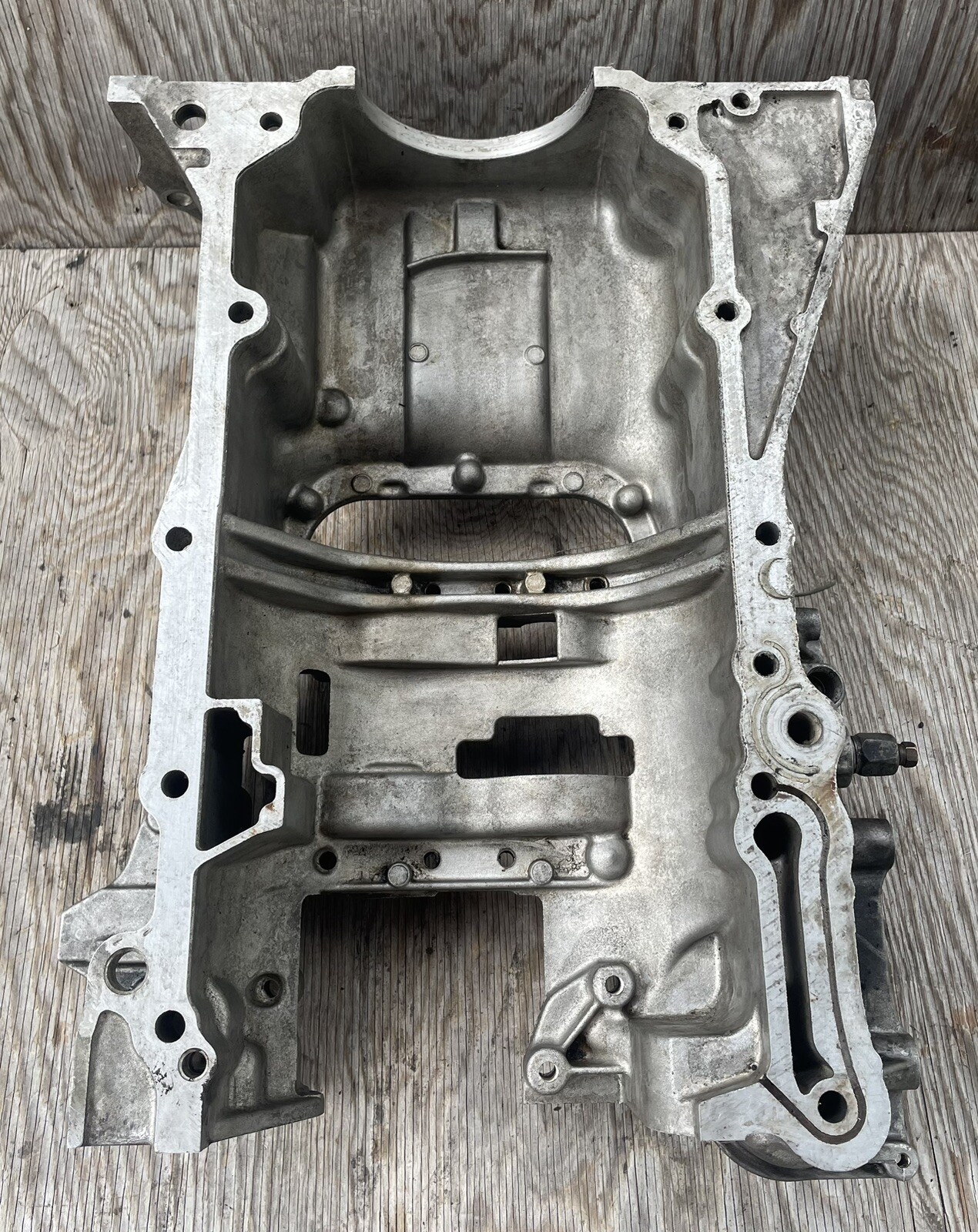 Toyota 2.5l 2.7l Engine Upper Oil Pan Fits Camry RAV4 Venta OEM