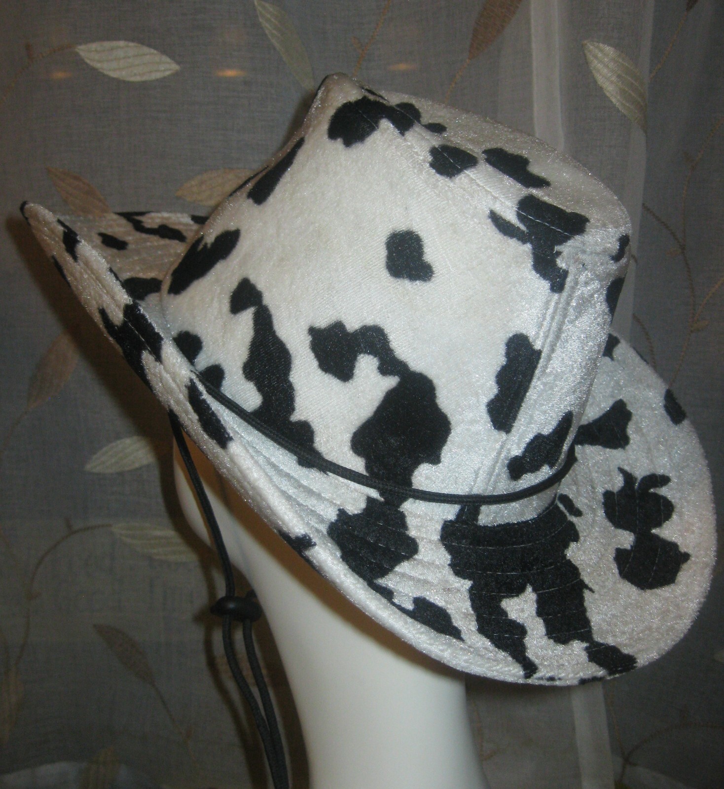 CAPPELLO COWBOY PONY BIANCO E NERO CON CRAVATTE TAGLIA 1 NUOVO SENZA ETICHETTE!