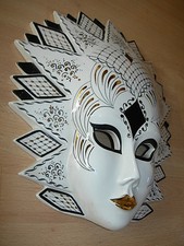Grosse Deko-Wandmaske aus Keramik (Porzellan???)