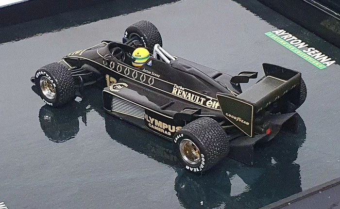 Minichamps 1/43 Scale 540 854392 F1 Lotus Renault #12 1st Portugal GP 1985 Senna - Image 2 of 4