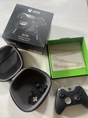 Microsoft Xbox One Black Elite Wireless Controller Series 1 Missing Piece