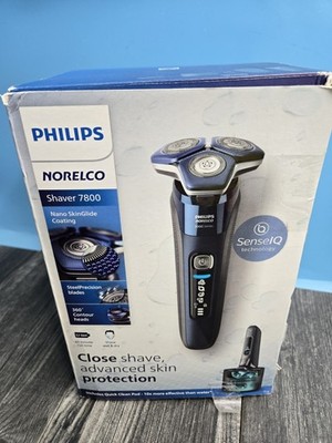 Philips Norelco Shaver 7800,  Rechargeable Wet and Dry Electric Shaver 