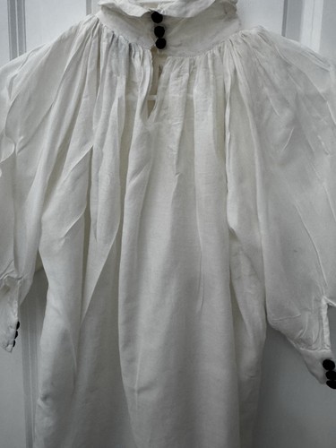 Blouse victorienne blanche coton soie col rosace manches bouffantes bouton noir boho 8 - Photo 7/9
