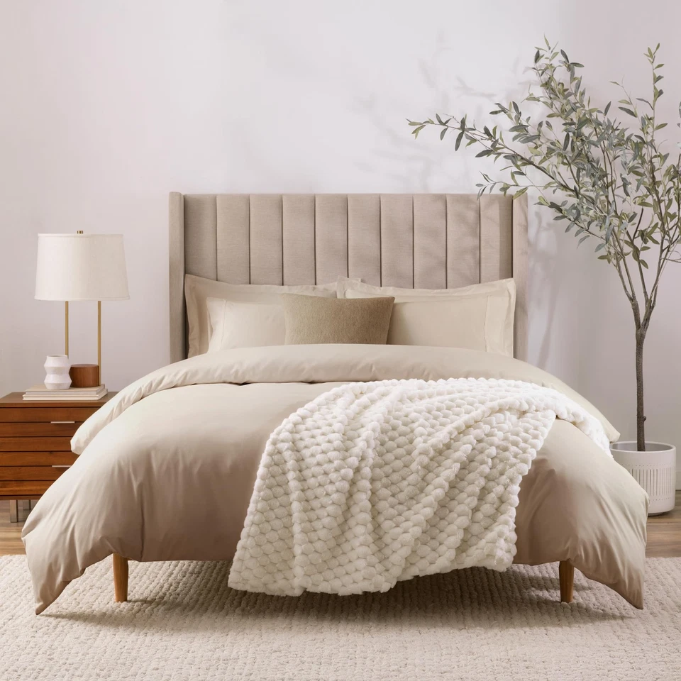 Luxury Faux Fur Blanket - Ultra Soft, Plush & Fluffy Rabbit Tail Throw in Gif... - Image 2 of 4