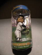 N Y YANKEES REGGIE JACKSON BOBBLE DOBBLE BOBBLEHEAD NEW IN PACKAGE