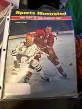 1966 Sports Illustrated April 25th Issue with Mailing Label STANLEY CUP