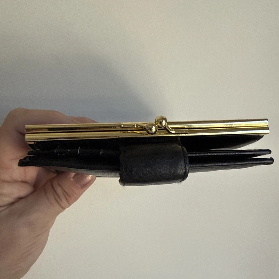 Preowned- Vintage Buxton Top Grain Cowhide Leather Bifold Wallet W/Coin Pouch - Image 2 of 4