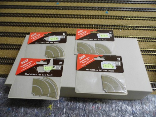 Modellbau Faller 2557,  90 Gradkurven Spur N | Zustand: Gebraucht