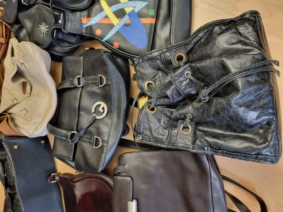 Konvolut 14 Taschen Markenpaket - Bild 2 von 4