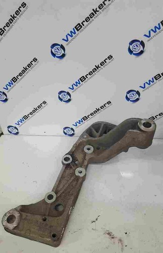 Volkswagen Golf MK5 2003-2009 Drivers OSF Front Subframe Wish Bone Bracket - Picture 3 of 4