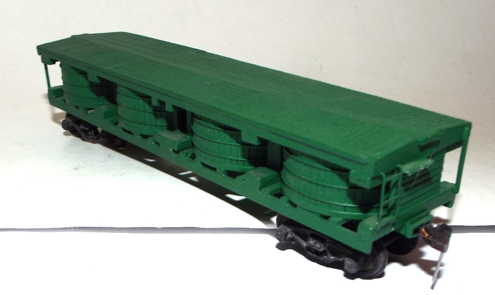 Dark Scale HO Scale 38' Wooden style Pickel Tank Car in Dark Green with Kadee ...