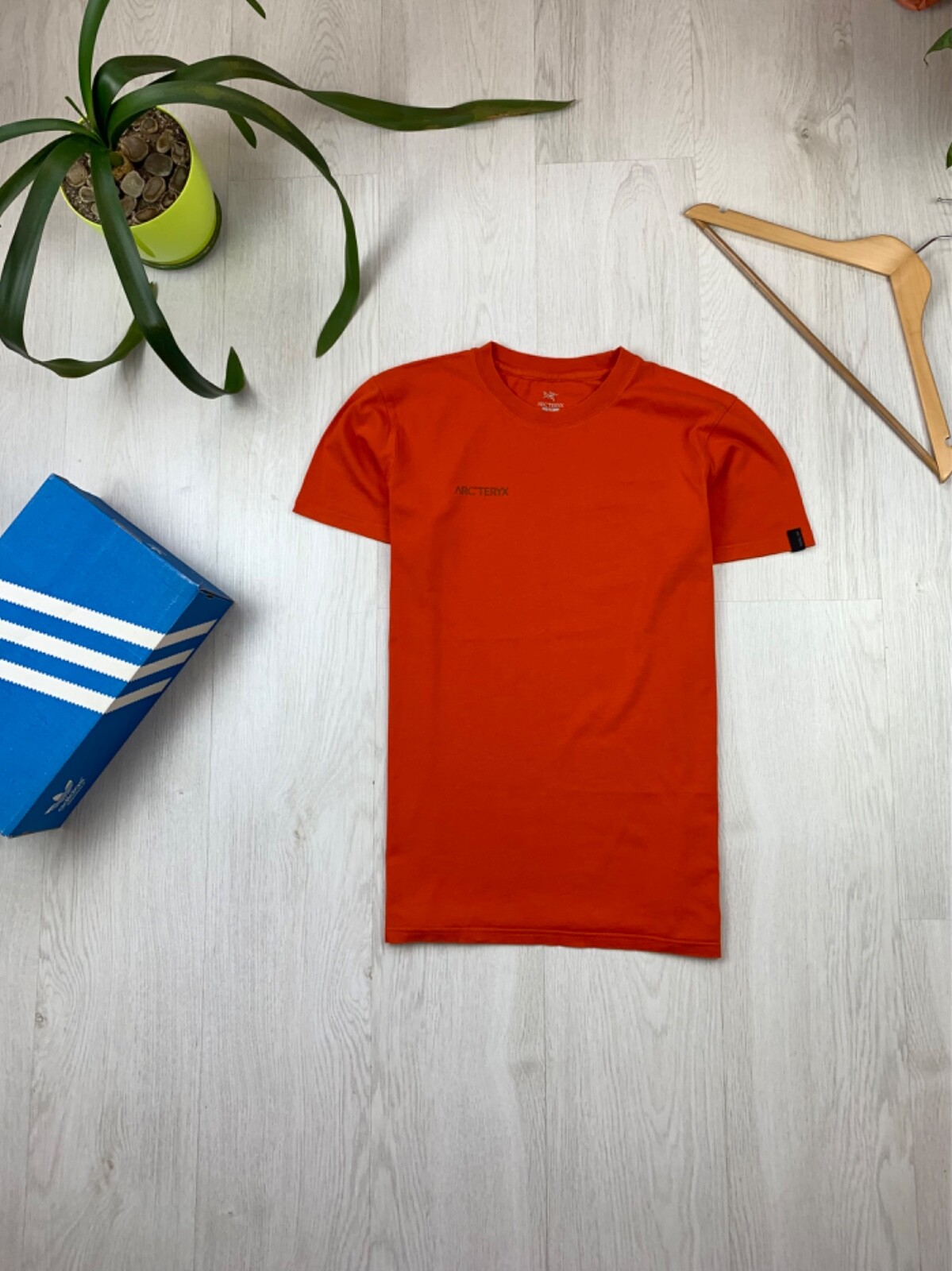 T shirt con logo vintage Arc'teryx taglia S