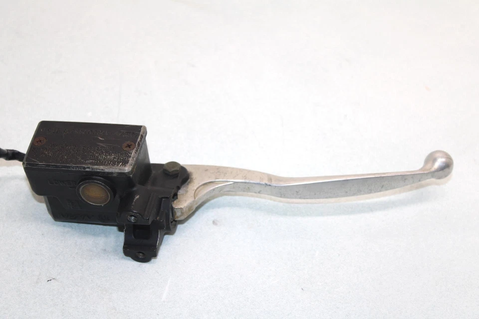 04 Yamaha Bruin 350 automático 2x2 OEM cilindro maestro de freno 5KM-2583T-01-00 AY36 Foto 3 de 4