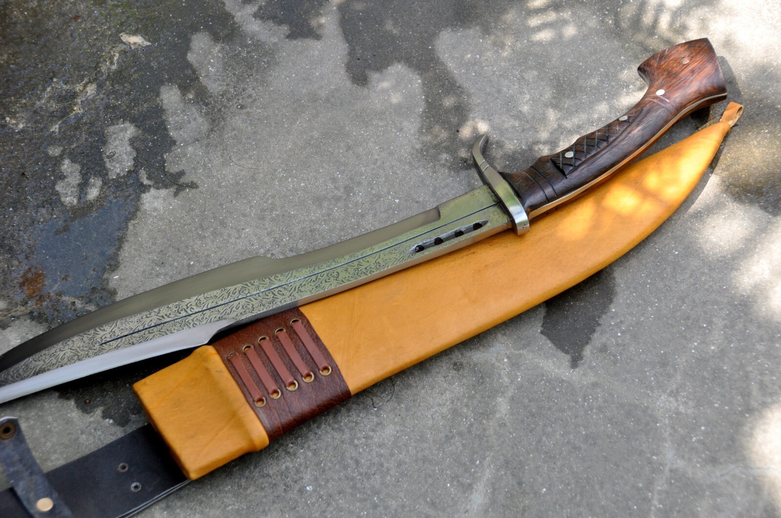 18 inches Blade Modern spartan sword-Hand forged in Nepal-5160 leaf ...