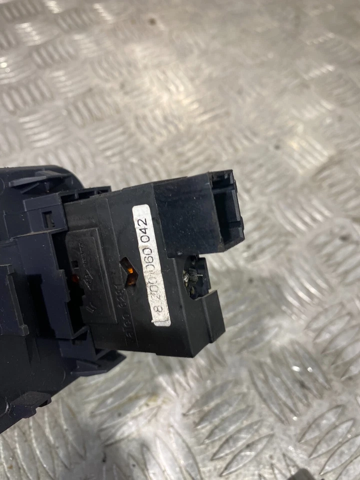 Interruptor de control de faros Renault Clio 2003 8200069068 #2 Foto 3 de 4