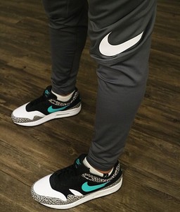 nike dri fit tapered