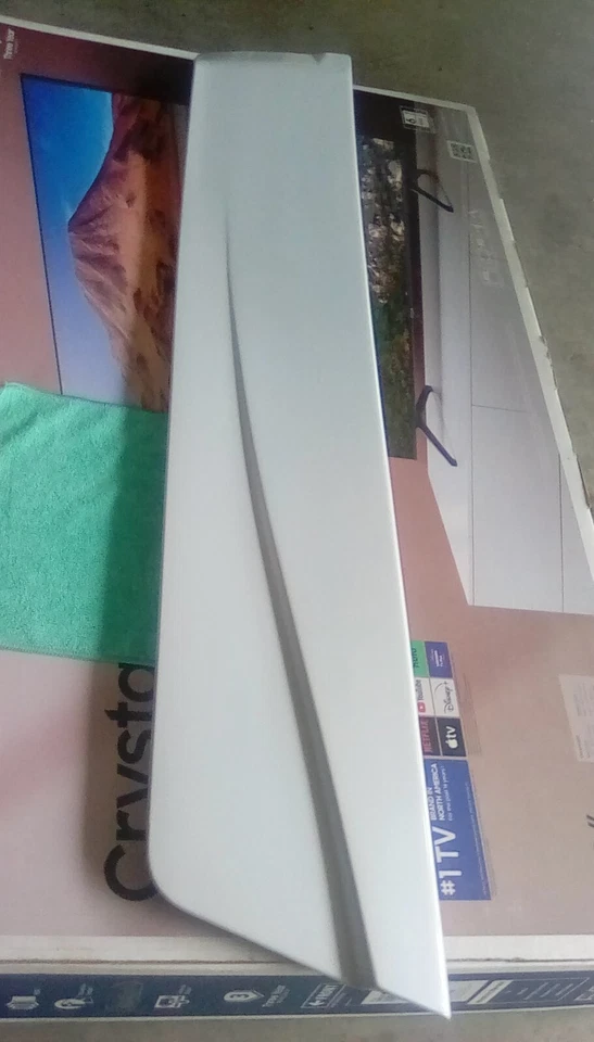 1991-1999 Mitsubishi 3000GT Left Door Molding/Cladding (Galaxy White Pearl) - Image 4 of 4