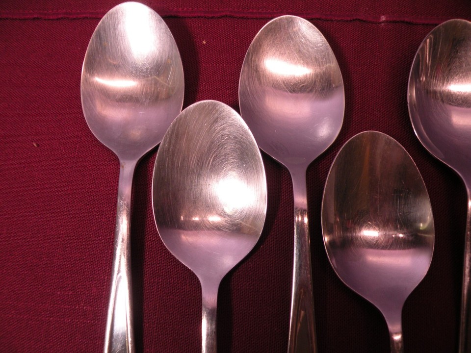 Set Of 8 Hampton Silversmiths stainless steel Flare oval soup spoons 7