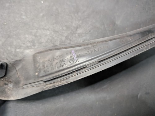 Front Right Windshield Molding 2015 Volvo S60 31335865 2014 2016 2017 2018 - Foto 4 di 9