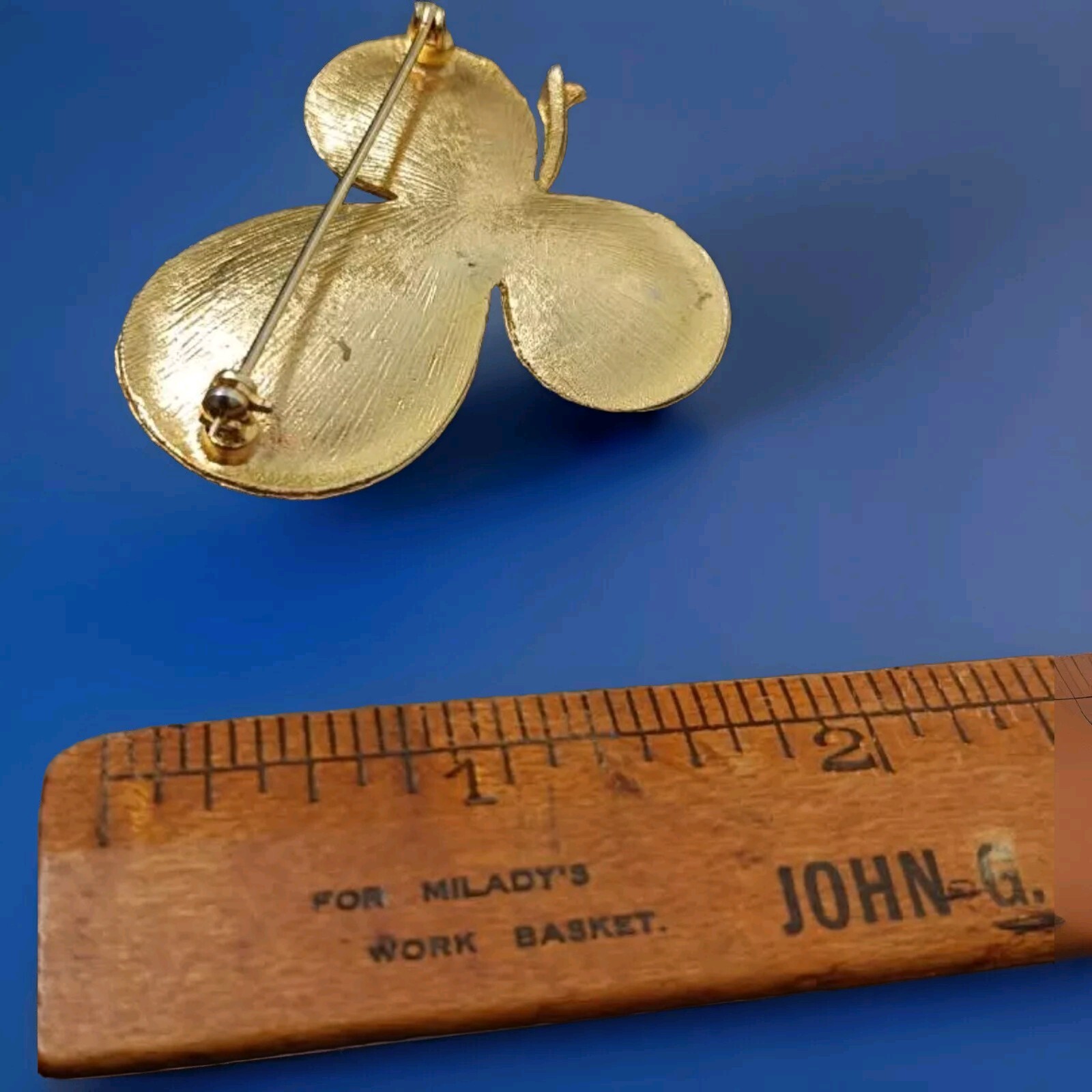 solid goldtone triple leaf clover with three glas… - image 3