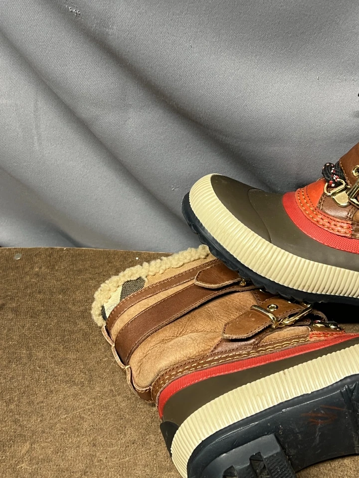 Botas de neve Burberry criança Windmere Shearling couro multicolorido infantil tamanho 29 - Imagem 3 de 4
