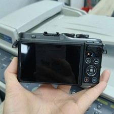 Olympus PEN E-PL10 16.1MP Mirrorless Digital Camera with 14-42mm Lens Used