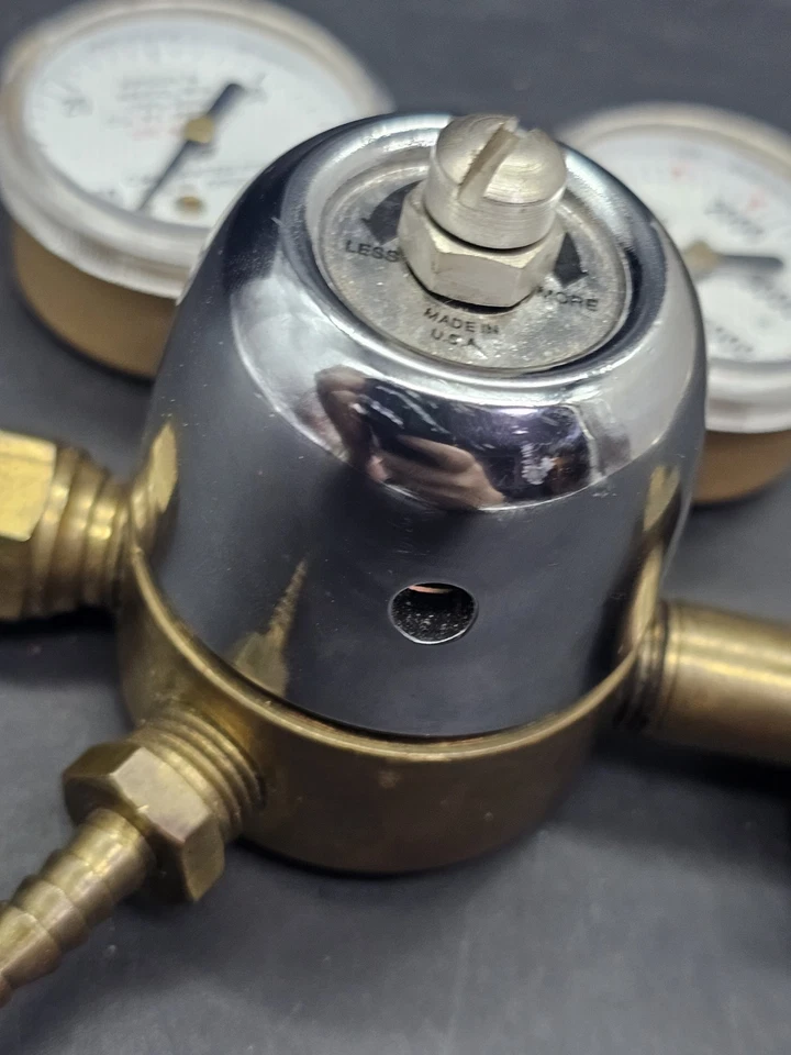 Regulador de gas comprimido UniWeld gas argón CEFG14-5 A275 latón Foto 4 de 4