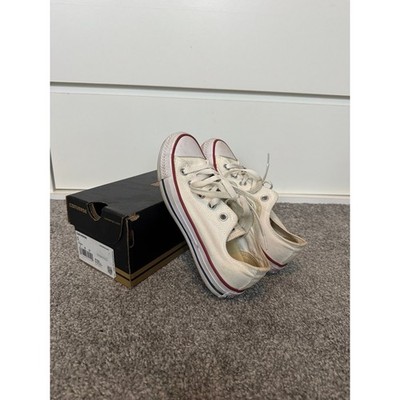 Converse Chuck Taylor All Star White Low Top Sneakers Womens Size 5 M7652
