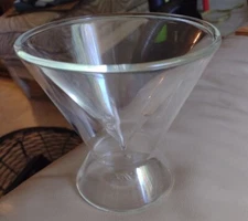 Dragon Glassware Hourglass Martini & Indentations Non Stemmed Wine Glass 