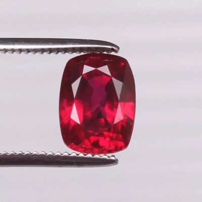 Red Ruby Blood 6,90 Ct. Kissenschliff Mosambik Edel Zertifiziert Lose Edelstein