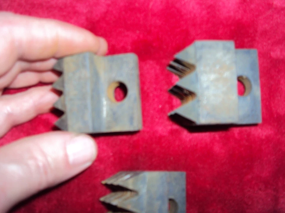 3 objet outil ancienne plaquette de Boucharde marteau tailleur de pierre metier - Photo 3/4