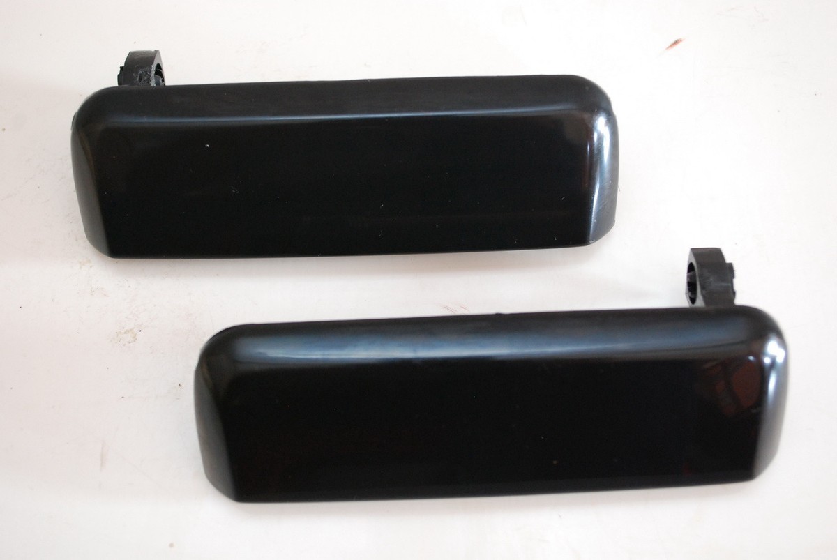 DAIHATSU TAFT ROCKY FEROZA FOURTRAK SPORTRAK OUTER FRONT DOOR