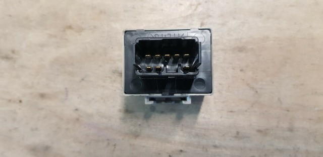 81980 05040 toyota 81980 05040 toyota