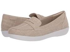 CLARKS WOMEN'S AYLA FORM Loafer, Natural, Women Size 6 M, 85 NEW