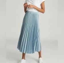 BNWT New Stunning REISS Diana embellished pleated skirt sky blue sz6