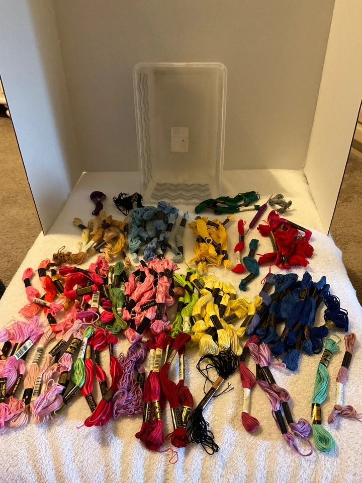 Embroidery Thread DMC J&P Coats HUGE LOT In a Plastic Shoebox - Image 3 of 4