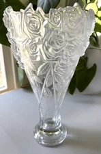 Shannon Crystal By Godinger Rose Bouquet Irish Lead Crystal Vase 14" T by 8" W