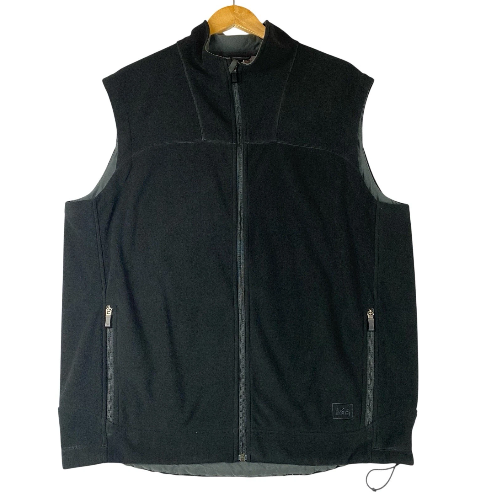 REI Mens XL Fleece Vest Black Full Zip Lightweight Hiking Outdoor Pockets