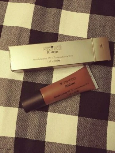 NUEVO Maquillaje Sebastian Trucco SkinTones Base Tono 9 FPS 15 1,4 oz Foto 3 de 3