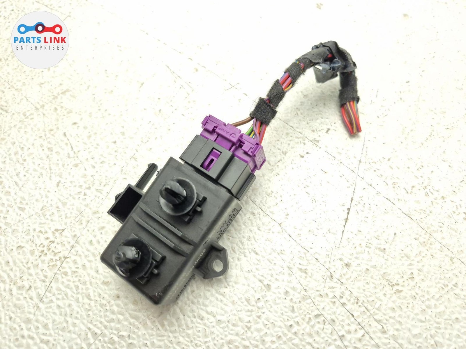 Bentley Bentayga 2016-2020 Rear Seat heater control modules Set P/N 3F0959772