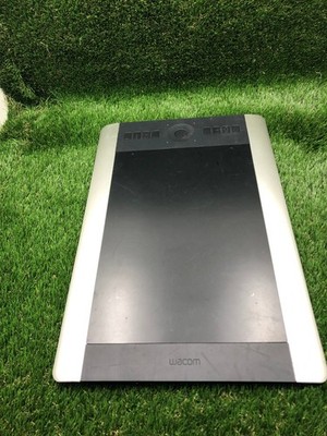 Wacom Intuos Medium PTH-651 Grafiktablett OHNE PEN