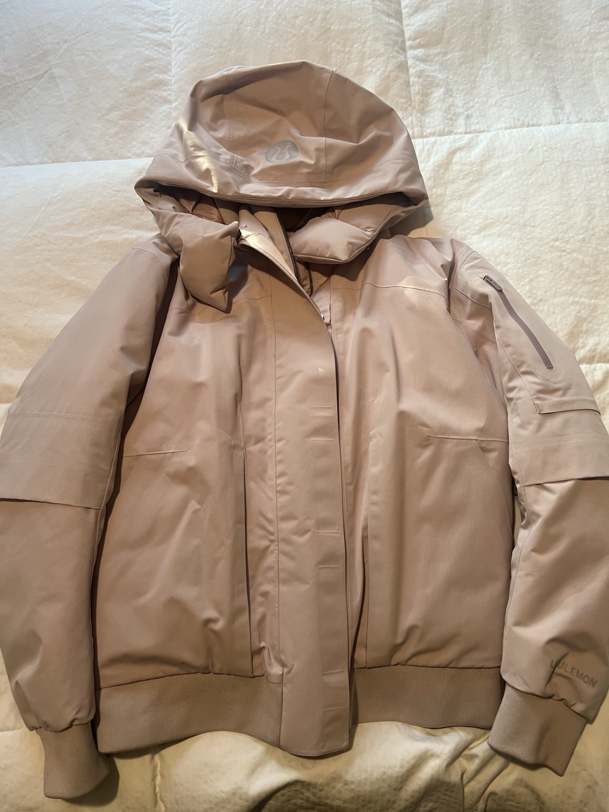 LULULEMON  Women’s Lulu Lemon Down Filled Light Pink Coat Jacket Size 10 image 5