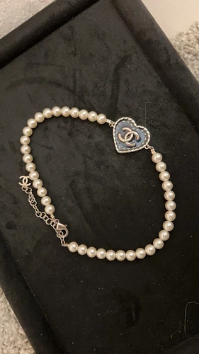 Gioielli Chanel Collane classiche di perle