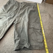 Levi's Men's Classic Cargo Utility Shorts Olive Green Y2K Style