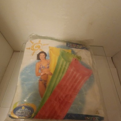 NIP 2006 The Wet Set 72x27 Glossy Mat Pool Float Green Vintage